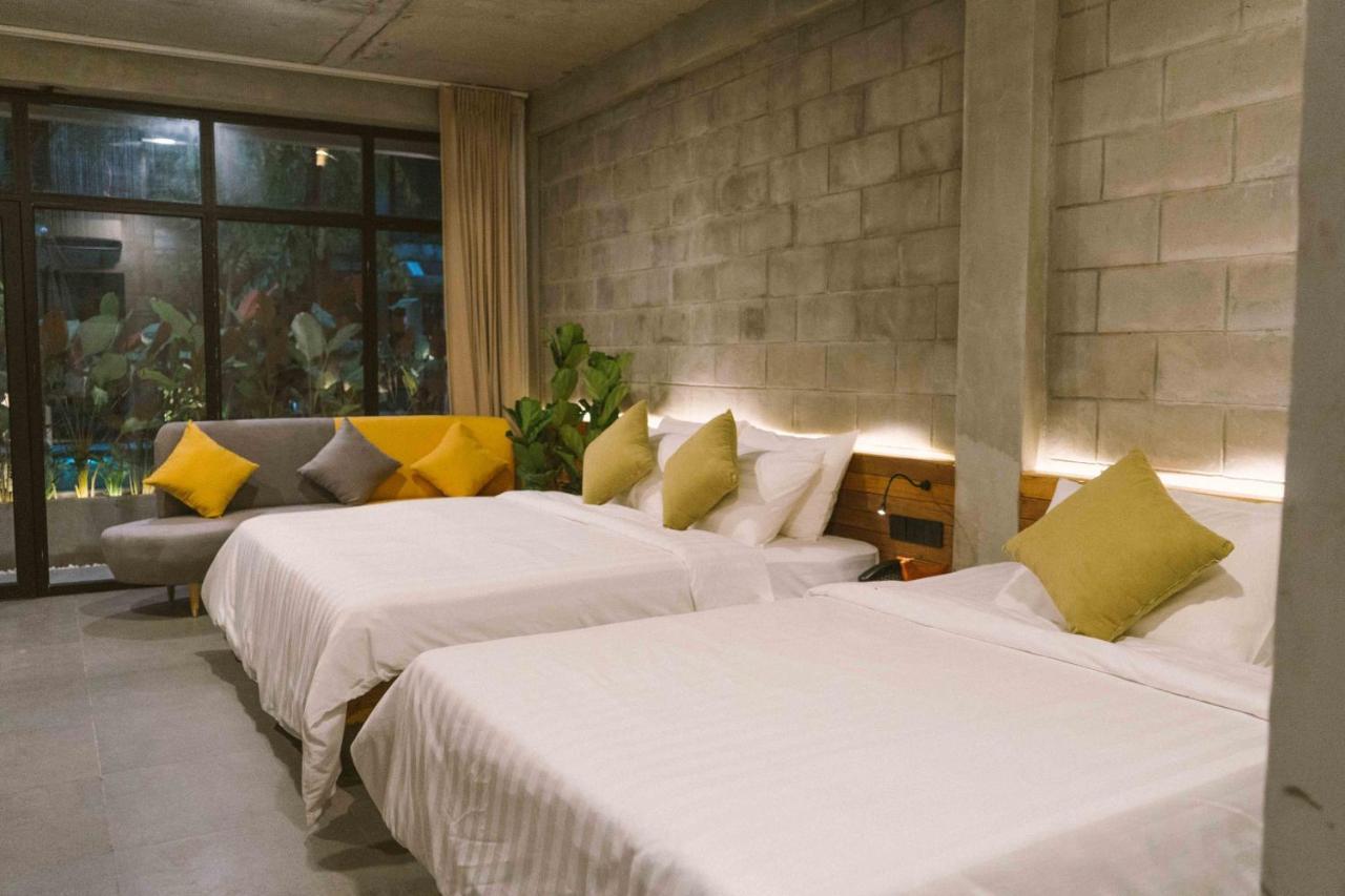 Larimar Hotel & Resort Phnom-Penh Buitenkant foto
